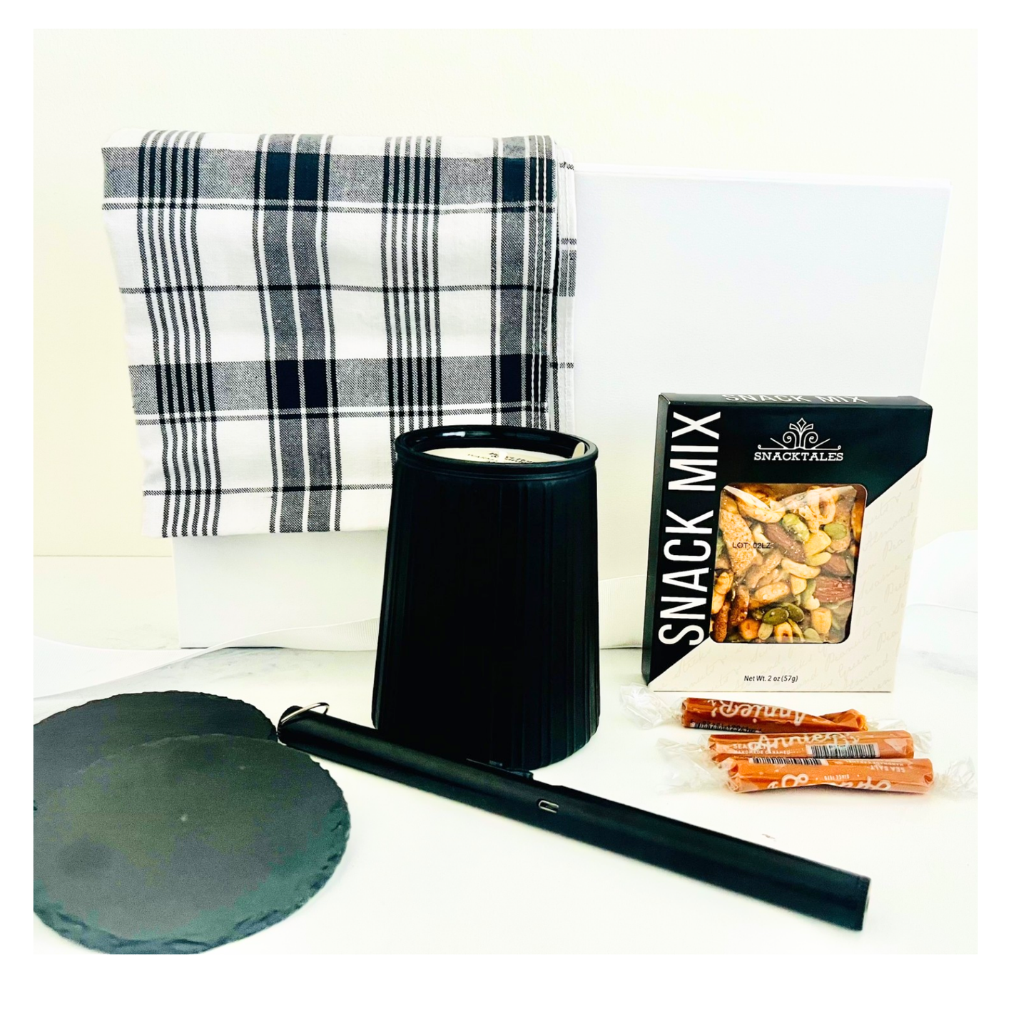 Home & Candle Gift - Black & White